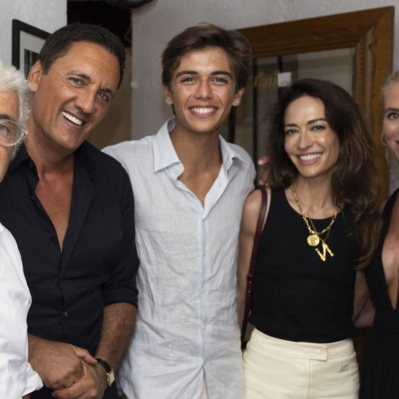Sa compagne Nathalie Moury, la maman de ses deux garçons : Lino (2010) et Dean (2012) est sortie de sa réserve sur la Toile pour lui faire une tendre déclaration.

Exclusif - Michel Boujenah , Dany Brillant avec sa femme Nathalie, son fils Lino - François Berléand et Nicolas Briançon interprètent l'univers déjanté et mythique de Poiret et Serrault au théâtre de verdure lors du Festival de Ramatuelle le 3 aout 2024. © Cyril Bruneau/Festival de Ramatuelle/Bestimage