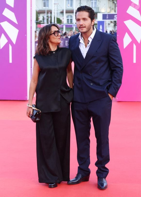 Florence Foresti et son compagnon Alexandre Kominek à la première du film 'Nouvelle Vague' lors du 51éme Festival du cinéma Américain de Deauville le 12 Septembre 2025.

© Denis Guignebourg/Bestimage