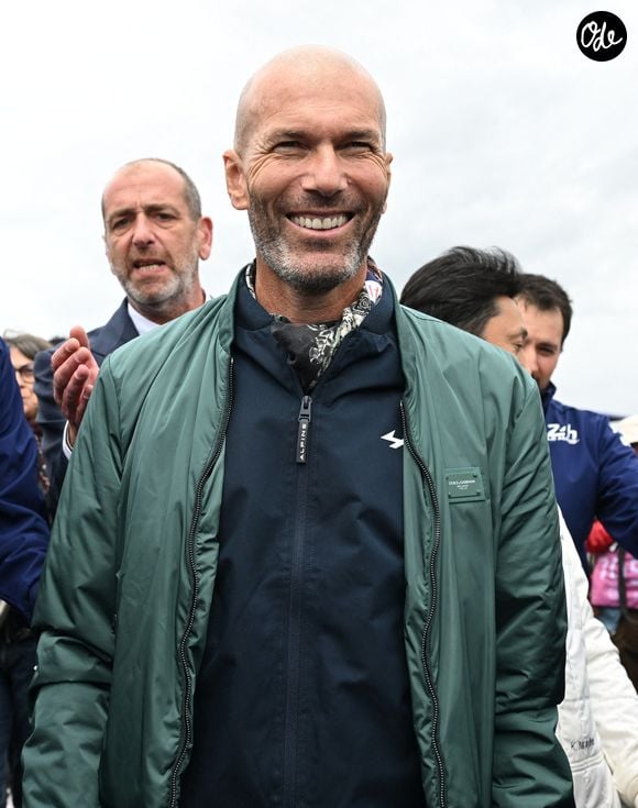 Exclusif - Zinedine Zidane interviewé par Vincent Cerutti lors des 24H du Mans 2024, le 15 juin 2024. Frédéric Chambert / Panoramic / Bestimage