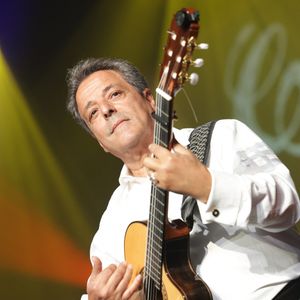 L'un des cofondateurs des Gipsy Kings

Exclusif - Chico Bouchikhi - Chico & The Gypsies célèbrent 45 ans de carrière au Palais des Congrès avec un concert symphonique inédit le 24 mai 2025. Portés par 80 musiciens et des invités prestigieux, leurs tubes cultes ont résonné dans une version grandiose, entre rumba, flamenco et symphonie.
© Guirec Coadic / Bestimage