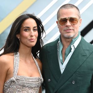 Brad Pitt et Ines de Ramon ont attiré les regards mercredi soir à Franklin, près de Nashville. 

Brad Pitt et sa compagne Ines de Ramon à la première européenne du film F1 au Cineworld de Leicester Square à Londres, Royaume Uni. © Justin Goff/GoffPhotos/Bestimage
