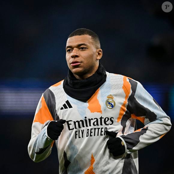 “Ce raisonnement, difficile à comprendre, empêche Kylian Mbappé d'obtenir justice malgré plusieurs décisions favorables à son endroit”, indique l’entourage du joueur

Kylian Mbappé lors du match entre Manchester City et le Real Madrid le 11 février 2025. (Credit Image: © Godfrey Pitt/Action Plus Sports via ZUMA Press Wire)