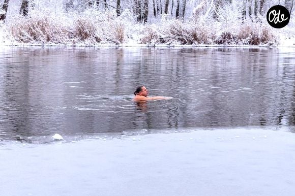 Bain d’hiver, histoire de se revigorer. - © Nataliia Kozynska/123RF