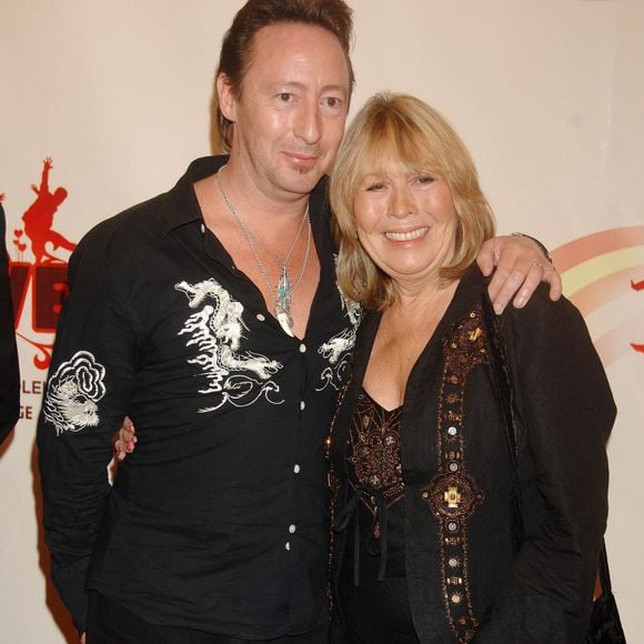 Julian Lennon et sa mère Cynthia Lennon à la première du gala The Beatles Love By Cirque Du Soleil, au Mirage de Las Vegas, NV, USA, 30 juin 2006. Photo CPA/Photoshot/ABACAPRESS.COM