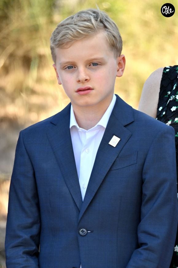 Le prince Albert II de Monaco, la princesse Charlène de Monaco, le prince Jacques de Monaco, marquis des Baux et la princesse Gabriella de Monaco lors de leur visite officielle aux Baux-de-Provence, France, le 5 septembre 2026. © Bruno Bebert/Bestimage