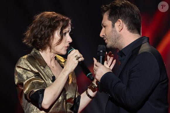 Exclusif - Tina Arena et George Perris pour les surprises lors de l'enregistrement de l'émission "La Boîte à secrets", présentée par F.Bollaert et diffusée le 23 janvier sur France 3, dans les studios du Lendit à Saint-Denis, France, le 16 décembre 2025. © Cyril Moreau/Bestimage