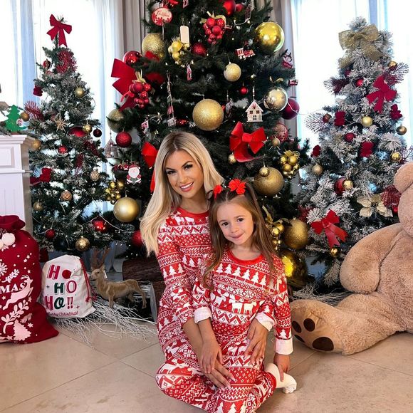 Carla Moreau, ancienne candidate de télé-réalité, est maman d'une petite Ruby, née de ses amours avec son ex-mari Kevin Guedj.