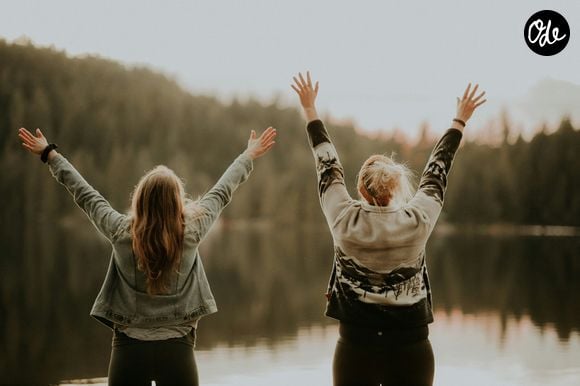 Les actes de gentillesse, même simples, améliorent l’humeur et stimulent des réactions positives (comme la dopamine).

Photo prise par Priscilla Du Preez / Unsplash