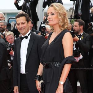 Selon le magazine "Voici", il aurait quitté le domicile familial.

Laurent Gerra et Christelle Lyon (Bardet) - Montée des marches du film "La Glace et le Ciel" pour la cérémonie de clôture du 68 ème Festival du film de Cannes, à Cannes le 24 mai 2015. © BORDE-MOREAU / BESTIMAGE