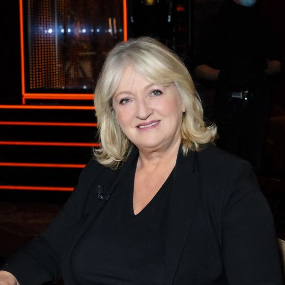 Exclusif - Charlotte De Turckheim sur le plateau de l'émission On Est En Direct (OEED) du samedi 11 décembre, présentée par L.Salamé et L.Ruquier, à Paris, France, le 11 décembre 2021. © Jack Tribeca/Bestimage
