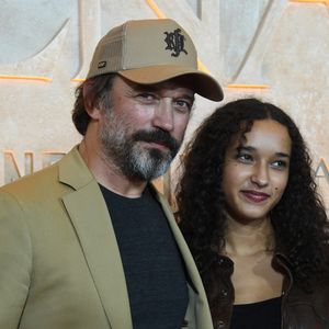 Vincent Perez et sa fille Tess - Avant-première du film "Athena" à la salle Pleyel à Paris le 13 septembre 2022 © Giancarlo Gorassini / Bestimage