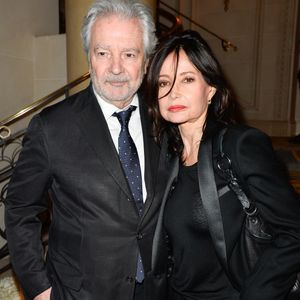 Pierre Arditi avec sa femme Evelyne Bouix - Dîner de gala de la première édition des prix "les Stéthos d'Or" en faveur de la Fondation pour la recherche en physiologie dont le docteur Frédéric Saldmann est le directeur scientifique à l'hôtel George V à Paris le 13 mars 2017. © Coadic Guirec/Bestimage