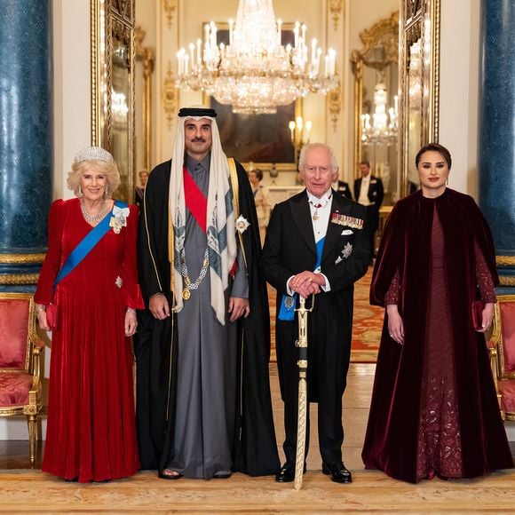 Le roi Charles III d'Angleterre et Camilla Parker Bowles, reine consort d'Angleterre - L'émir du Qatar Tamim ben Hamad Al-Thani et sa femme au dîner d'Etat au palais de Buckingham lors de sa visite d'Etat au Royaume-Uni, le 3 décembre 2024.