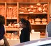 Son voyage la mène de la Bretagne à la Provence, jusqu’à Paris, où sont tournés deux épisodes spéciaux.

L'actrice et réalisatrice Eva Longoria a été aperçue en tournage ce matin pour la série CNN "Searching for France".

© Julien Sarkissian / Bestimage