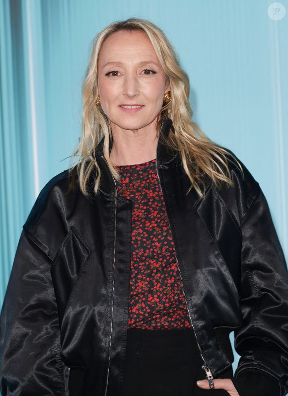 Elle partage sa vie avec Thomas Sabatier, 13 ans son cadet, entrepreneur discret mais accompli. Le couple mène une relation stable depuis plusieurs années.

Audrey Lamy - Photocall du showcase 2026 Disney+ à l'Institut de France à Paris le 15 janvier 2026. © Coadic Guirec/Bestimage
