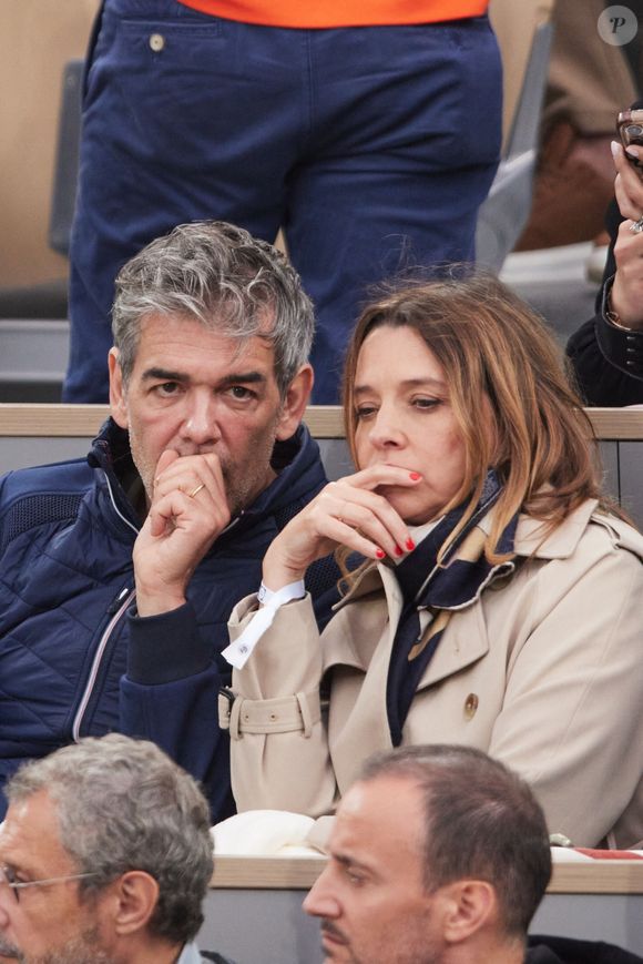 Xavier de Moulins et sa femme Anaïs Bouton - Célébrités dans les tribunes des Internationaux de France de tennis de Roland Garros 2024 à Paris le 26 mai 2024. © Moreau-Jacovides/Bestimage