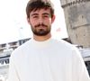 L'ancienne star de "Ici tout commence"  s'est lancée dans une toute nouvelle aventure, dans une ville qu'il connaît bien et qu'il a pris le temps "d'adopter".

Clément Rémiens de "Ici tout commence" - Festival de la Fiction de La Rochelle. Le 18 septembre 2021
© Jean-Marc Lhomer / Bestimage