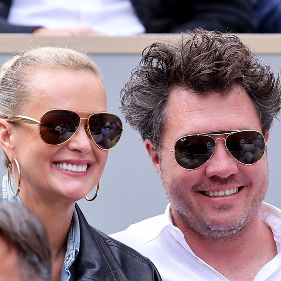 Un an d’amour déjà pour Laeticia Hallyday et Frédéric Suant, le restaurateur qui fait battre son cœur.

Laeticia Hallyday et son compagnon Frédéric Suant très amoureux dans les tribunes lors des Internationaux de France de Tennis de Roland Garros, à Paris. 

© Jacovides-Moreau/Bestimage