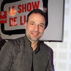 Invité dans l'émission Le Jet de luxe sur YouTube, Mario Barravecchia est revenu sur sa vie après la "Star Academy".

Mario Barravecchia lors de l'émission "Le Show de Luxe" sur la Radio Voltage à Paris.