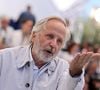 Rappelons que Fabrice Luchini avait pointé du doigt le programme, évoquant des mensonges et mises en scène.

Fabrice Luchini - Photocall du film "Marcello Mio" (Compétition) lors du 77ème Festival International du Film de Cannes (14 - 25 mai 2024), le 22 mai 2024. 
© Jacovides / Moreau / Bestimage