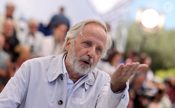 Rappelons que Fabrice Luchini avait pointé du doigt le programme, évoquant des mensonges et mises en scène.

Fabrice Luchini - Photocall du film "Marcello Mio" (Compétition) lors du 77ème Festival International du Film de Cannes (14 - 25 mai 2024), le 22 mai 2024. 
© Jacovides / Moreau / Bestimage