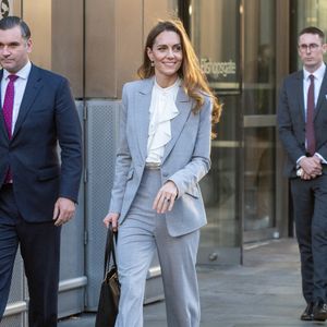 Kate Middleton assiste au Sommet sur l'avenir du travail, organisé par la Royal Foundation et le groupe de travail des entreprises pour la petite enfance à la Salesforce Tower, dans la City de Londres, au Royaume-Uni, le 18 novembre 2025. © Thomas Krych/ZUMA Press Wire/Bestimage