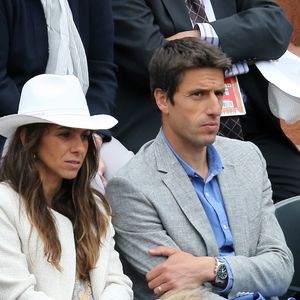 Tony Estanguet et sa femme Laeticia - People dans les tribunes lors du tournoi de tennis de Roland Garros à Paris le 29 mai 2015.