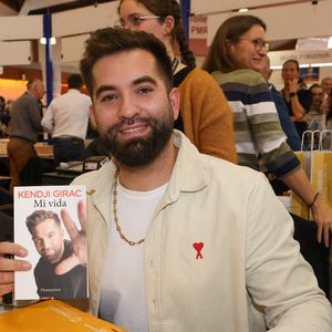 Kendji Girac à la Hall Georges Brassens de Brive-la-Gaillarde pour la 43 ème Foire du Livre de Brive, le 8 novembre 2025. © Jean-Marc Lhomer/Bestimage