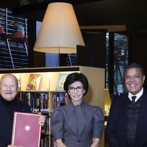 Signature de la 2ème convention entre Fimalac et le Musée du Quai Branly, en présence de Marc Ladreit de Lacharrière, Rachida Dati et Emmanuel Kasarhérou, Paris, France, le 28 fevrier 2025. Jack Tribeca / Bestimage
