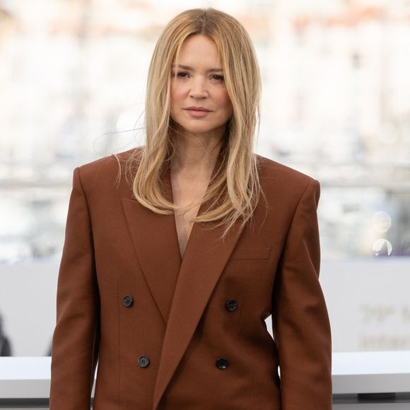 Virginie Efira - Photocall du film "Histoires Parallèles" lors du Festival International du Film de Cannes.
© Jacovides/Moreau/Bestimage
