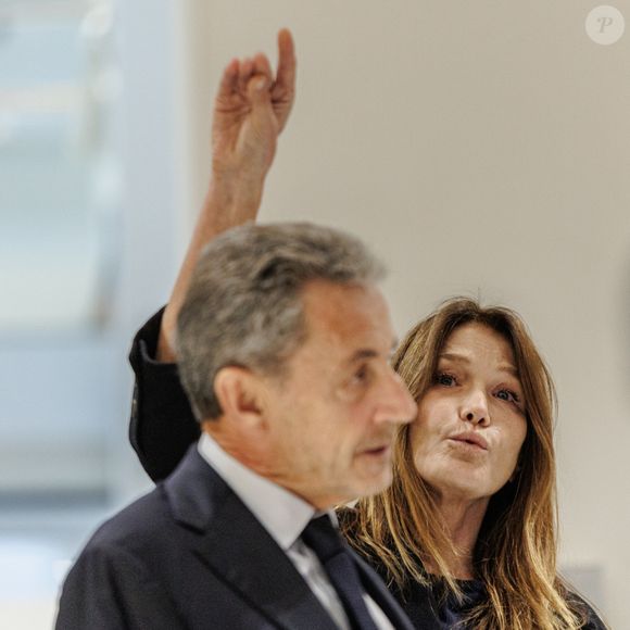 25 septembre 2025, Saint-Ouen, Paris, France : Nicolas Sarkozy et Carla Bruni au tribunal de Paris pour le procès Sarkozy-Kadhafi. (Crédit photo : © Sadak Souici/ZUMA Press Wire / Bestimage)