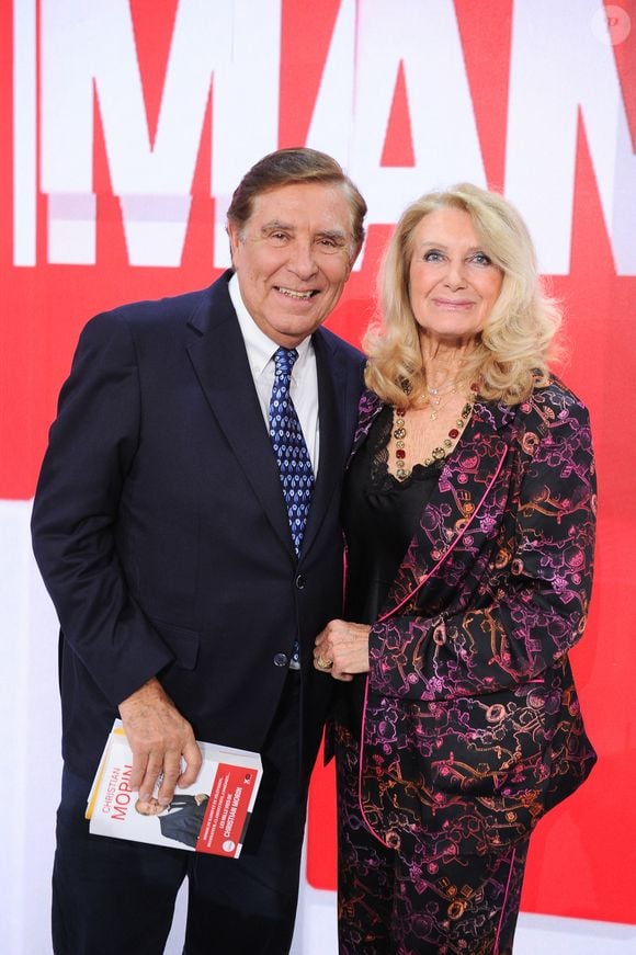 Exclusif - Jean-Pierre Foucault et sa compagne Evelyne Jarre lors de l'enregistrement de l'émission Vivement dimanche  au studio Rive Gauche, présentée par M.Drucker et diffusée sur France 3 le 11 mai 2025, à Paris, France, le 5 mai 2025. © Guillaume Gaffiot/Bestimage