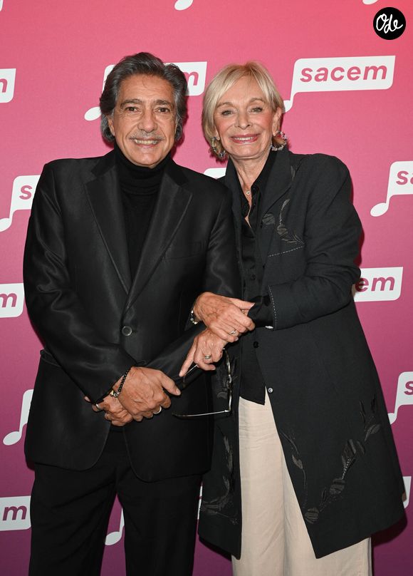 Exclusif - Frédéric François et son épouse Monique Vercauteren lors de l'hommage rendu à Jean Renard à la Sacem à Paris, le 5 octobre 2022.
© Coadic Guirec / Bestimage