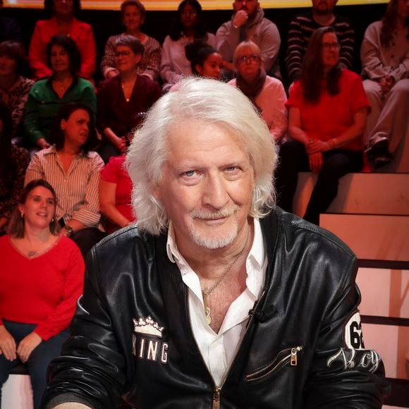 Cette demeure de 450 m² offre de grands espaces et une décoration personnalisée.

Patrick Sebastien - Emission "La Grosse Rigolade" présentée par C.Hanouna et diffusée sur W9 le 12 novembre, Paris, France, le 7 novembre 2025. © Jack Tribeca / Bestimage