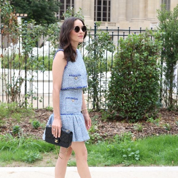 Marion Cotillard - Les célébrités arrivent au défilé Chanel Collection Haute Couture Automne/Hiver 2025-2026 lors de la Fashion Week de Paris (PFW), le 8 juillet 2025. 
© Denis Guignebourg / Bestimage