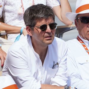 Thomas Sotto dans les tribunes lors des Internationaux de France de Tennis de Roland Garros 2023. Paris, le 10 juin 2023. © Jacovides-Moreau / Bestimage