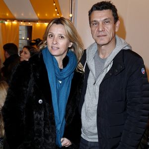 En effet, ce n'est qu'"au bout de cinq jours" que la maman a pu rencontrer son petit. 

 Marc Lavoine et sa femme Sarah - People au défilé "Bonpoint" pendant la fashion week de Paris, le 27 janvier 2016. © Olivier Borde/Bestimage