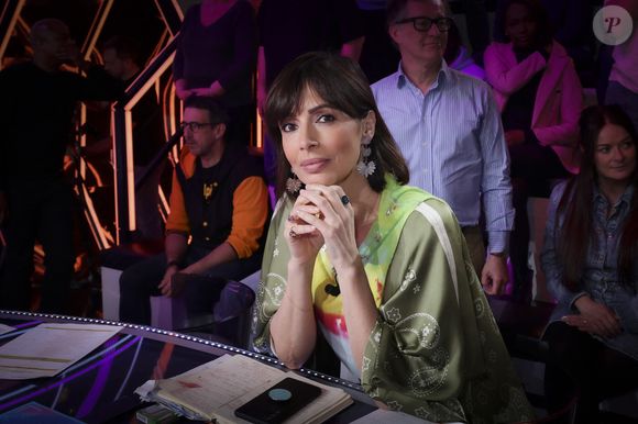 Exclusif - Géraldine Maillet, sur le plateau de l’émission « TPMP » présentée par C.Hanouna et diffusée en direct sur Youtube et sur toutes les box (SFR, FREE, Bouygues, MyCanal etc), Paris, France, le 24 mars 2025. © Jack Tribeca / Bestimage