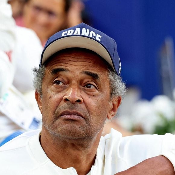 Yannick Noah a des choses à dire !

Yannick Noah, coach de l'équipe de France paralympique de tennis fauteuil lors de la rencontre de tennis fauteuil entre S.Houdet et M.delaPuente en quart de finale des jeux paralympiques Paris. © Dominique Jacovides / Bestimage