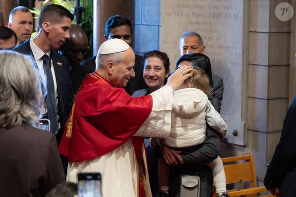 Le pape Léon XIV lors d'une messe en la cathédrale Notre-Dame Immaculée de Monaco, accueilli par TT.SS.HH. Le Prince Albert II et la Princesse Charlène de Monaco. Le 28 mars 2026 à Monaco. © Olivier Huitel / Pool Monaco / Bestimage