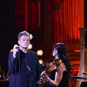 Exclusif - Esther Abrami, Benjamin Biolay lors de l'enregistrement de l'émission "Le Grand Echiquier - Spéciale Serge Gainsbourg" présentée par C.Chazal et A.Manoukian et diffusée le 7 avril 2026 sur France 2, à Paris, France, le 17 septembre 2025. © Jack Tribeca/Bestimage