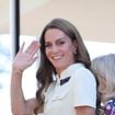 Kate Middleton arrive à Wimbledon : elle débarque en solo, jupe plissée et noeud de rigueur
