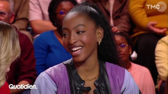 Ebony et Marine de la "Star Academy 2024" sur le plateau de "Quotidien", le 27 janvier 2025