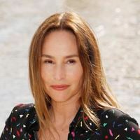 Vanessa Demouy installée dans l'Hérault avec ses enfants, elle a choisi une maison située au coeur des vignes : "Il y a eu une énergie, une vibration"