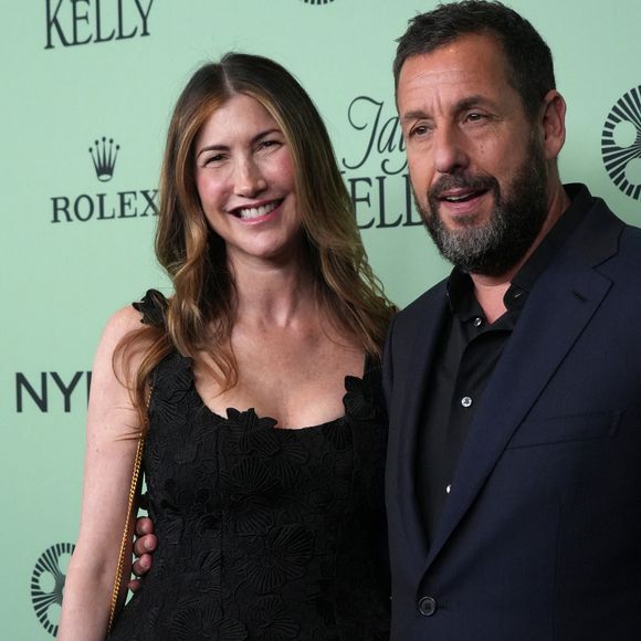 Adam Sandler et Jackie Sandler assistent à la première sur le tapis rouge de « Jay Kelly » lors de la soirée d'ouverture du 63e Festival du film de New York. Alice Tully Hall, Lincoln Center, New York. 29 septembre 2025. Photo de © Sonia Moskowitz Gordon/ZUMA Press Wire