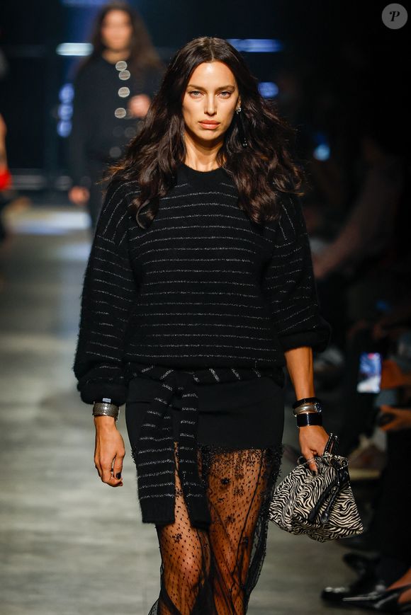 Défilé Isabel Marant Collection Femme Prêt-à-Porter Automne/Hiver 2026-2027 lors de la Fashion Week de Paris (PFW), à Paris, France, le 5 mars 2026. Agence / Bestimage