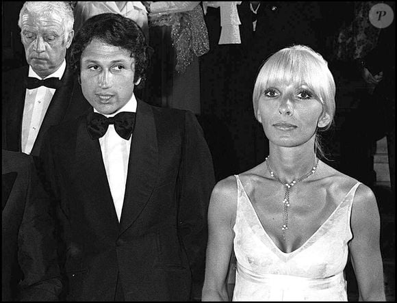 Elle était alors comédienne à succès et lui, animateur star.

Michel Drucker et Dany Saval au Festival de Cannes en 1976. ANGELI-RINDOFF / BESTIMAGE