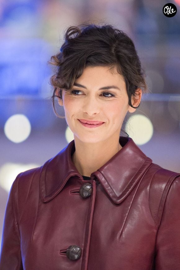 Conquise par sa fillette venue du Vietnam en 2019, qu'elle appelle son "petit trésor", Audrey Tautou a entièrement revu son emploi du temps pour profiter à ses côtés...

Audrey Tautou lors de l'inauguration des décorations de Noël aux Galeries Lafayette à Paris, en France, le 8 novembre 2016. Photo de Nasser Berzane/Abaca