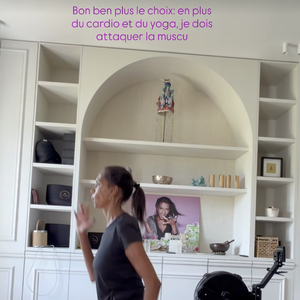 Avant de terminer par des fentes sautées, un exercice plus cardio qui combine renforcement musculaire et explosivité.