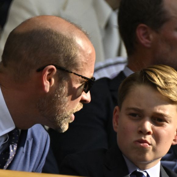 Le prince William, prince de Galles, Le prince George de Galles  à la finale homme du tournoi de tennis de Wimbledon le 13 juillet 2025.
© Chryslène Caillaud / PsnewZ / Bestimage